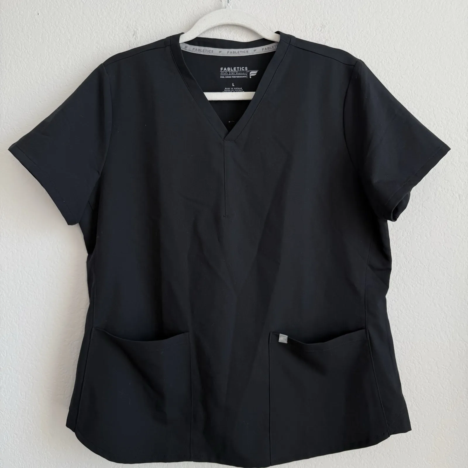 Fabletics Womens Method 2-Pocket Scrub Top MotionTech 4 Way Stretch Black Size L - Image 11