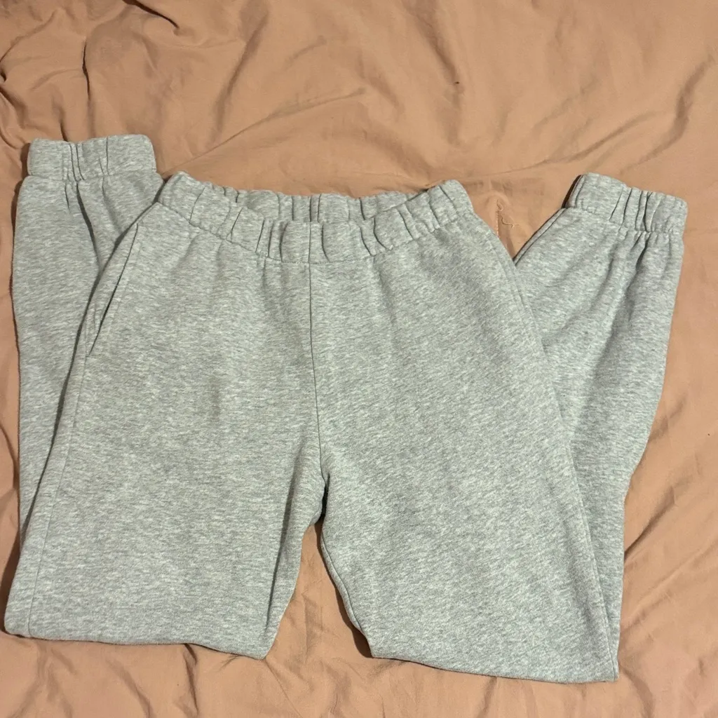 Brandy Melville John Golt Gray Sweatpants - Image 2