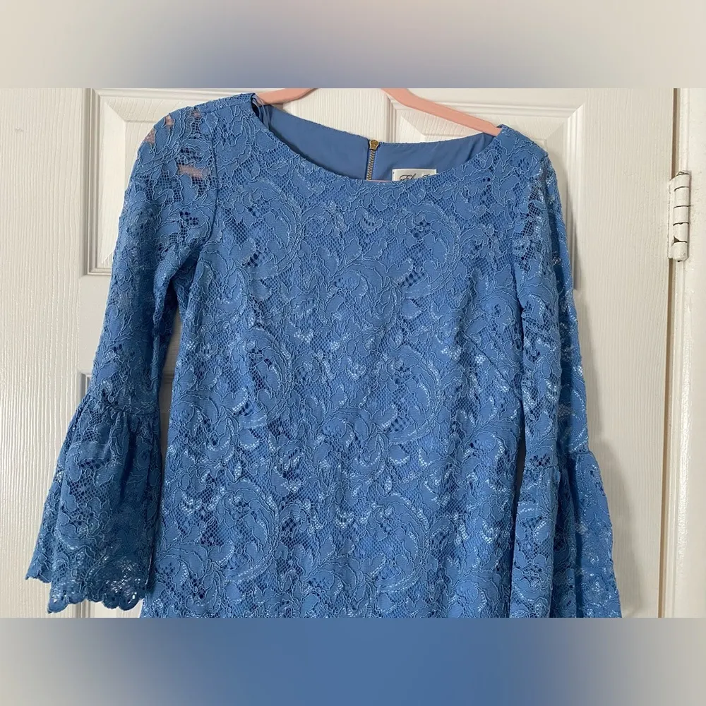 Eliza J Blue bell sleeves shift dress Lace size 4 cocktail party formal - Image 3