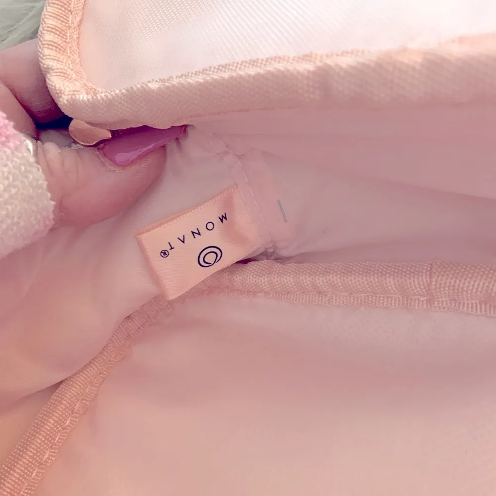 MONAT Limited Edition Pink Cosmetic Train Case - Image 8