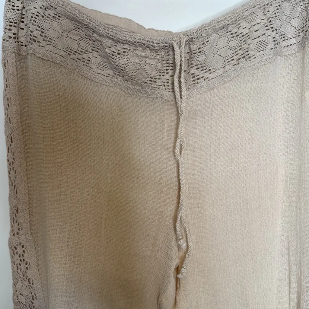 Free People‎ Cream Lace Flare Pants - M - Image 5