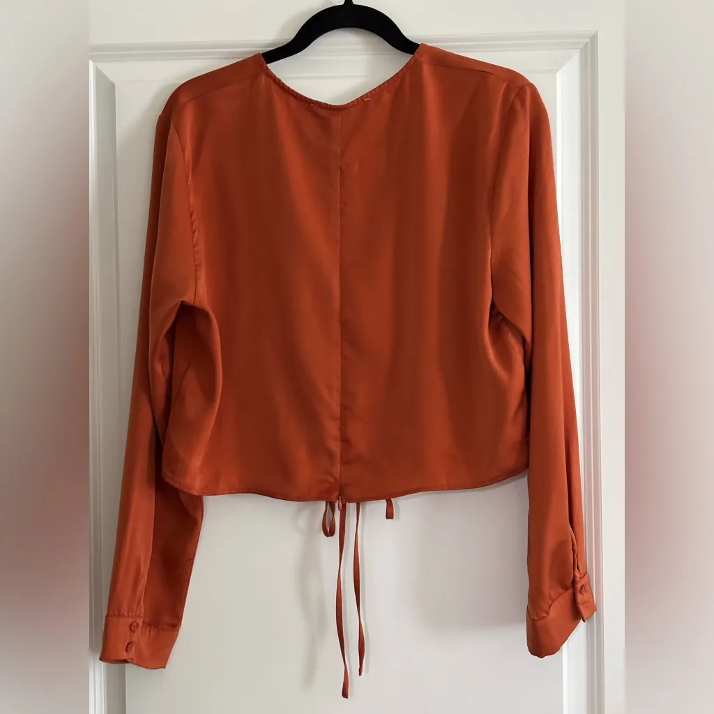 ASTR  the Label Rust‎ Orange Cinched Long Sleeve Blouse - Image 5