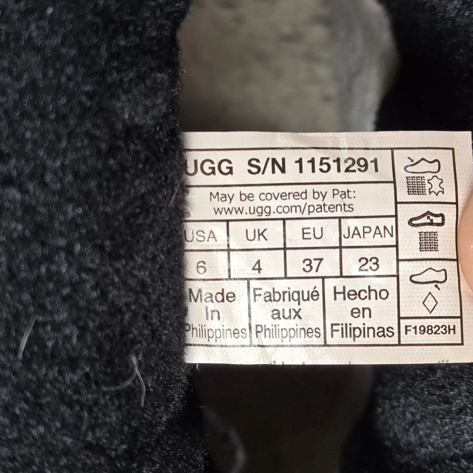 UGG Women's Black Sequin Mini Mirror Ball Bootie Boots Size 6 - Image 8