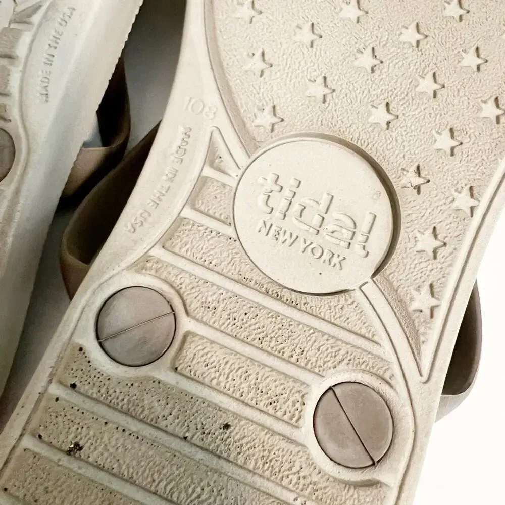 TIDAL Tropical Print Classic‎ Flip Flops Gray Size 9 - Image 8