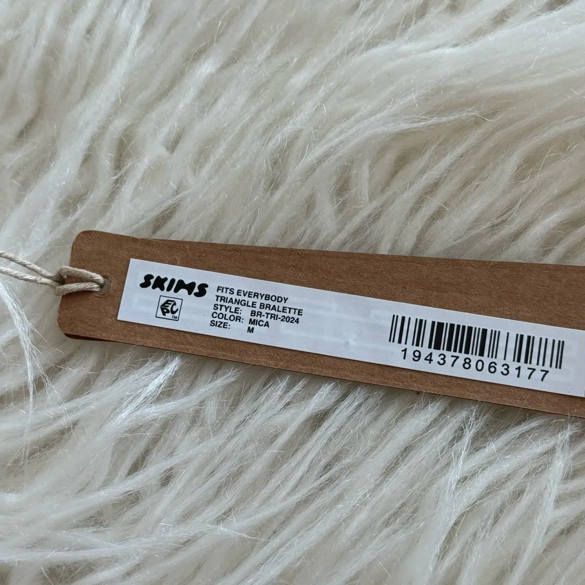 Skims Fits Everybody Triangle Bralette Mica Size Medium - Image 7