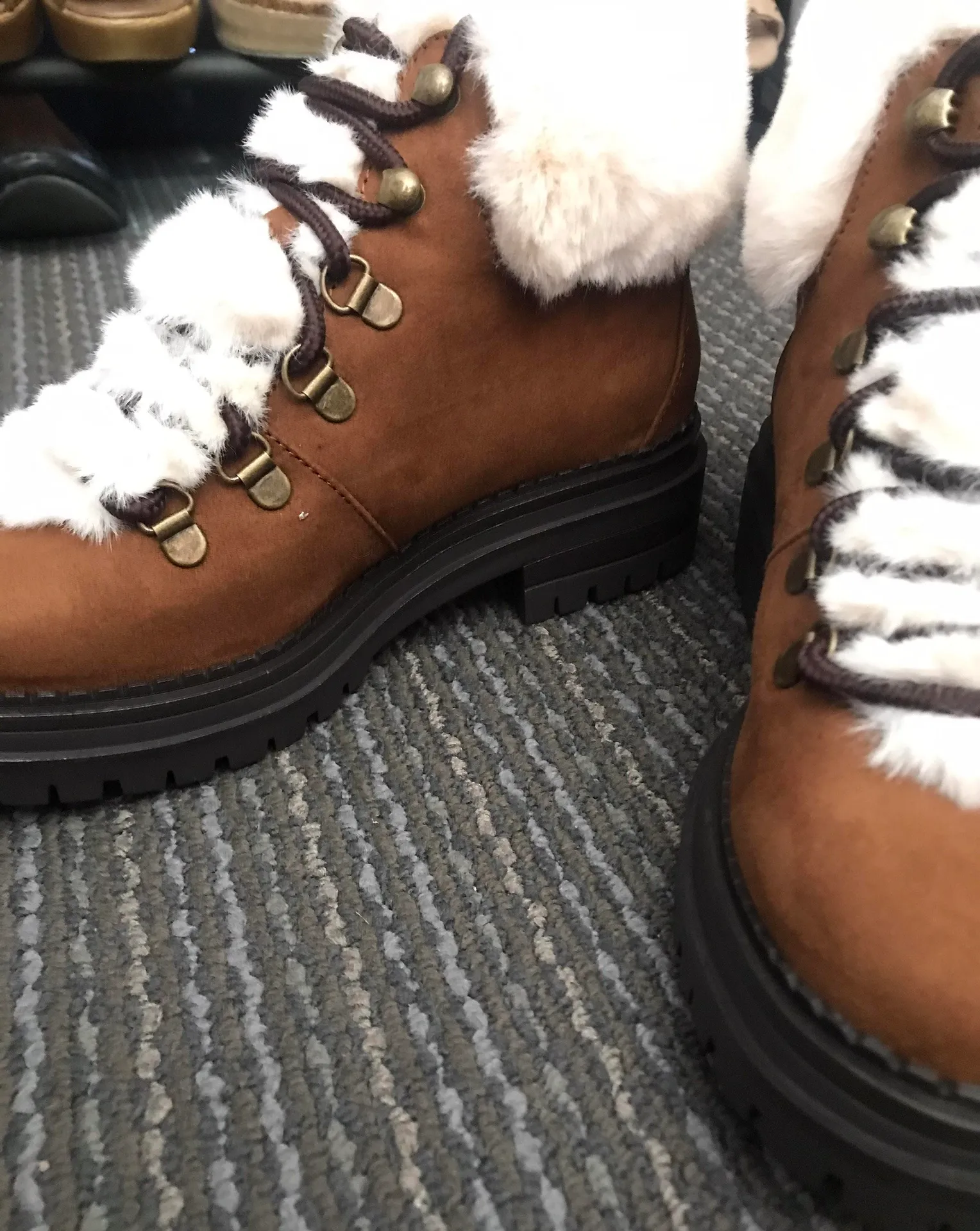 Boots Size 7 - Image 3