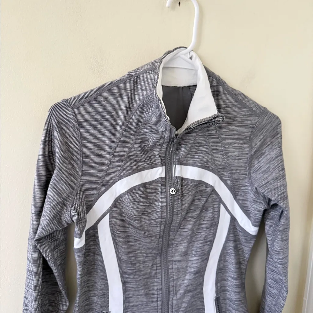 Lululemon  Define Jacket Grey And white - Image 4