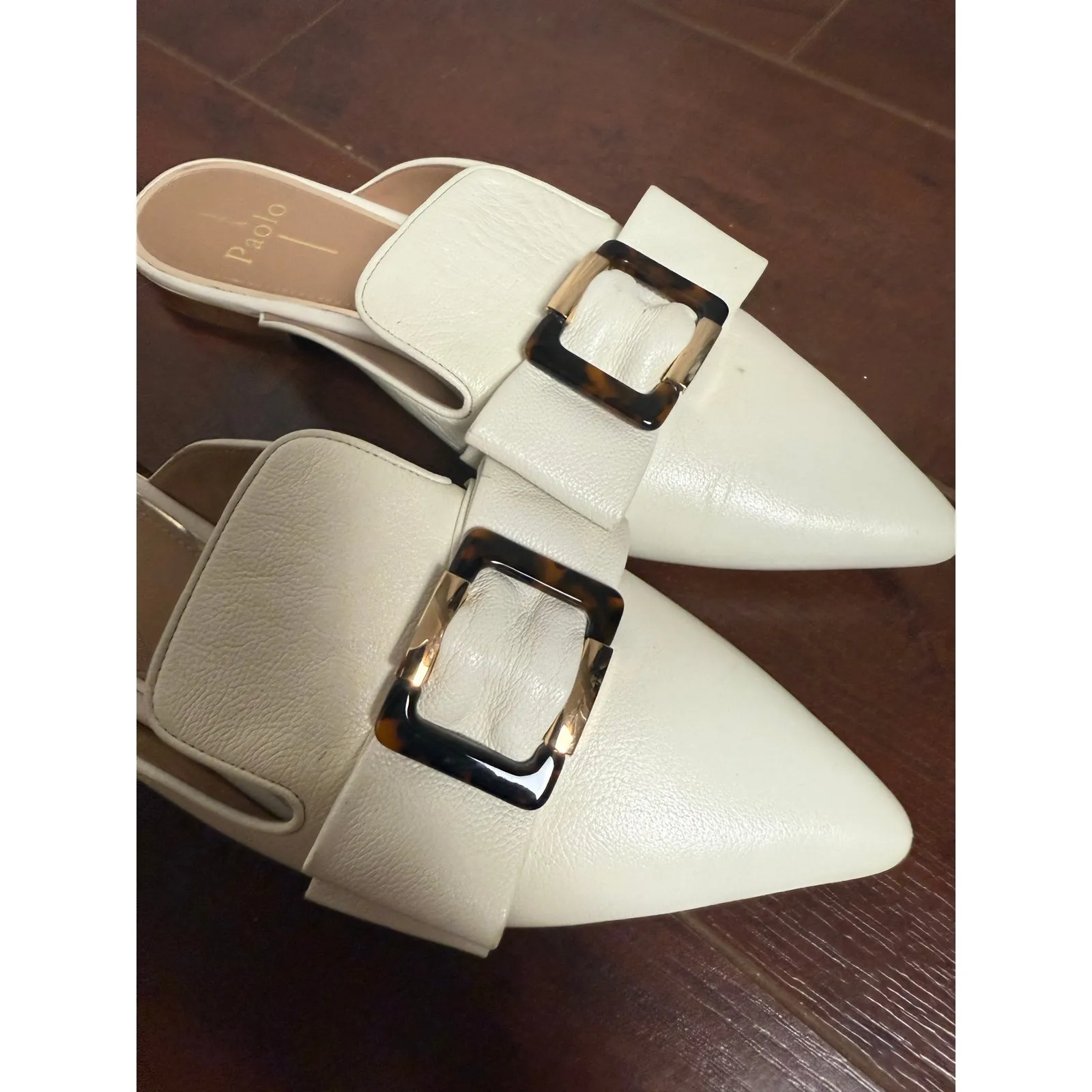 Linea Paolo White Pointed Toe Gold Tortoise Buckle Slip On Flat Mules Size 9.5 - Image 8