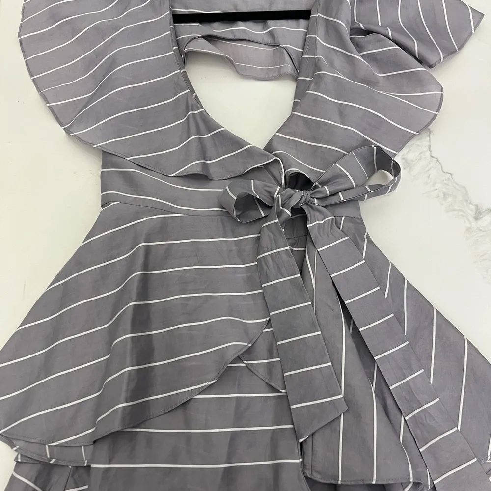 Balance Collection Gray Striped Romper wrap front V neck. - Image 6