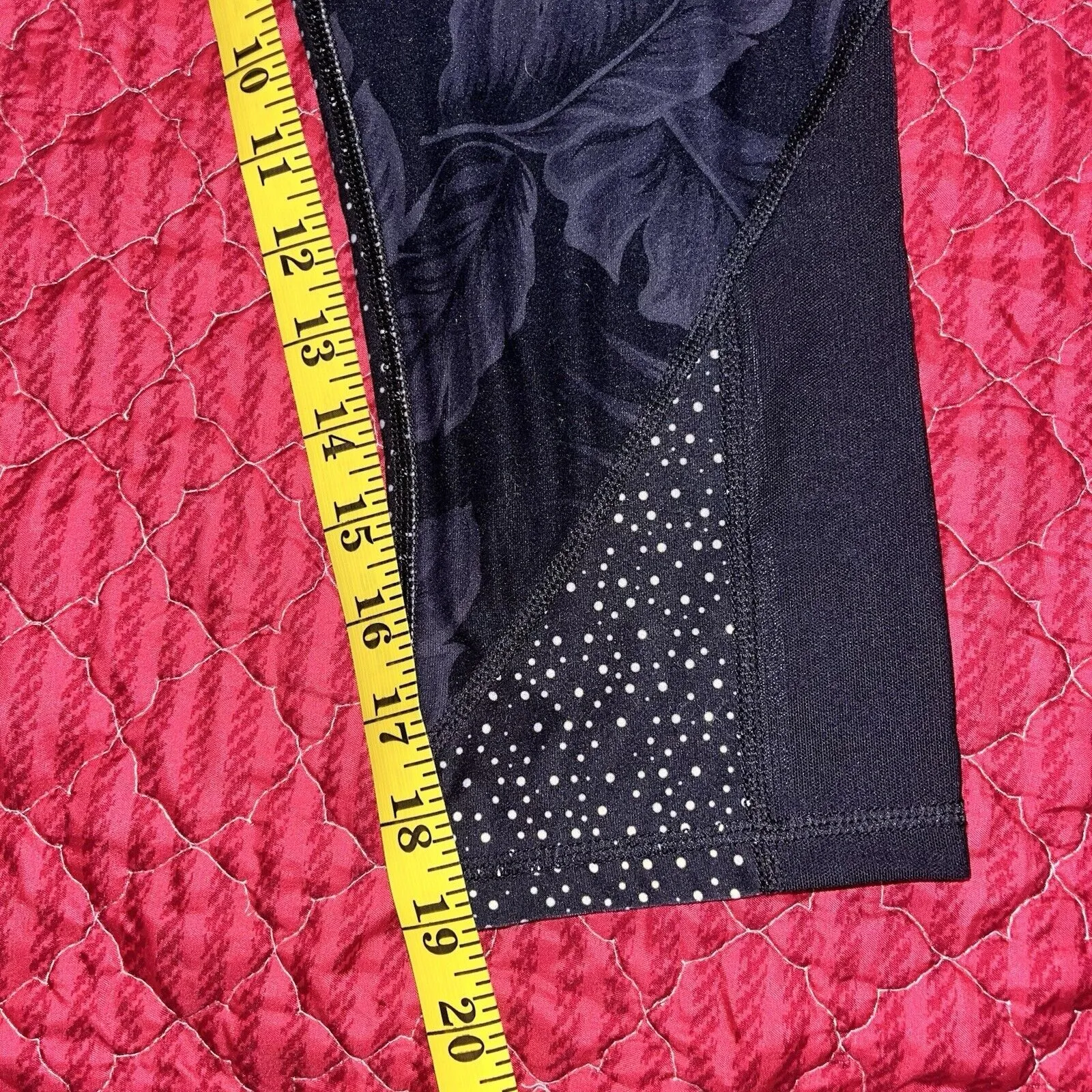 Scorpio Sol  Womens Crop Leggings Black Grey Mixed Prints Size Small - Image 2