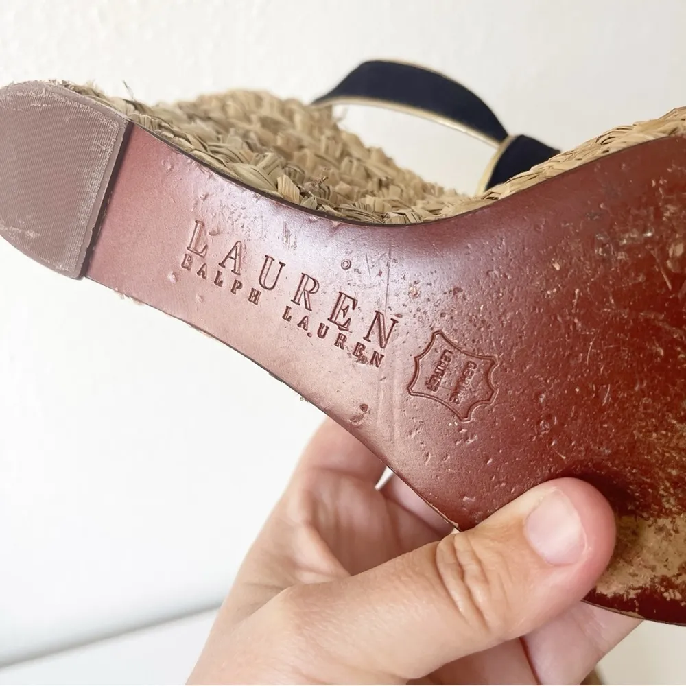 Lauren Ralph‎ Lauren Wedge Sandals Sz 8 Womens Navy Gold Buckle Luxury Travel - Image 11