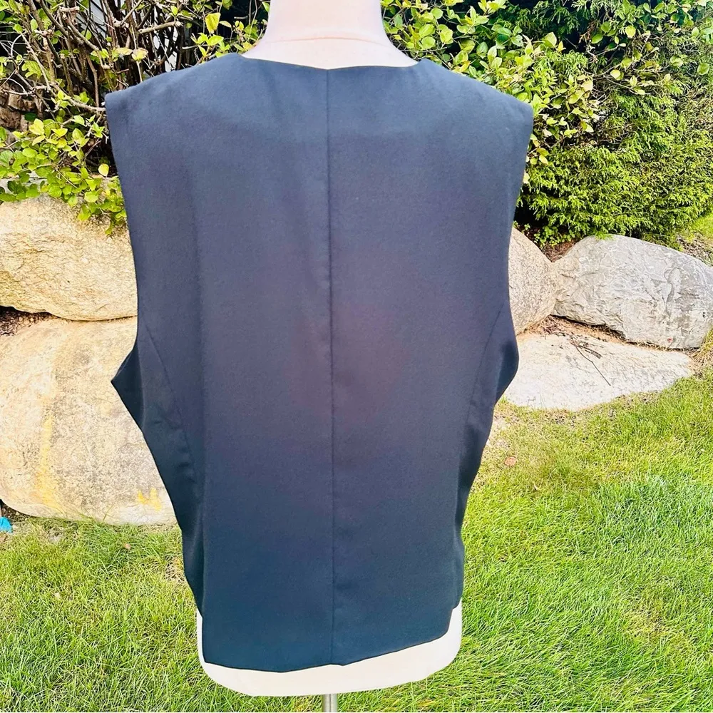 VINTAGE ALFRED DUNNER PLUS SIZE VEST BLACK BEADED 100% POLYESTER - Image 8