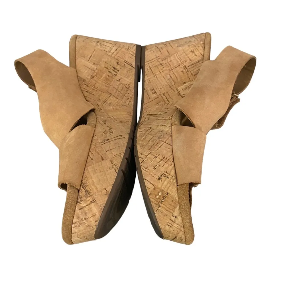 Clarks  Caslynn Lizzie Wedge Sandal - Image 3