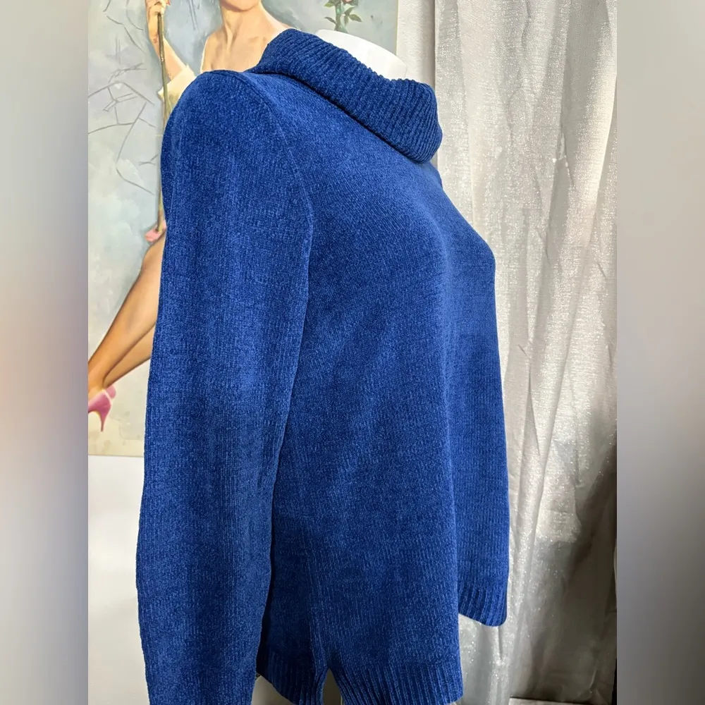 Vintage  woman’s cowl neck sweater - Image 12