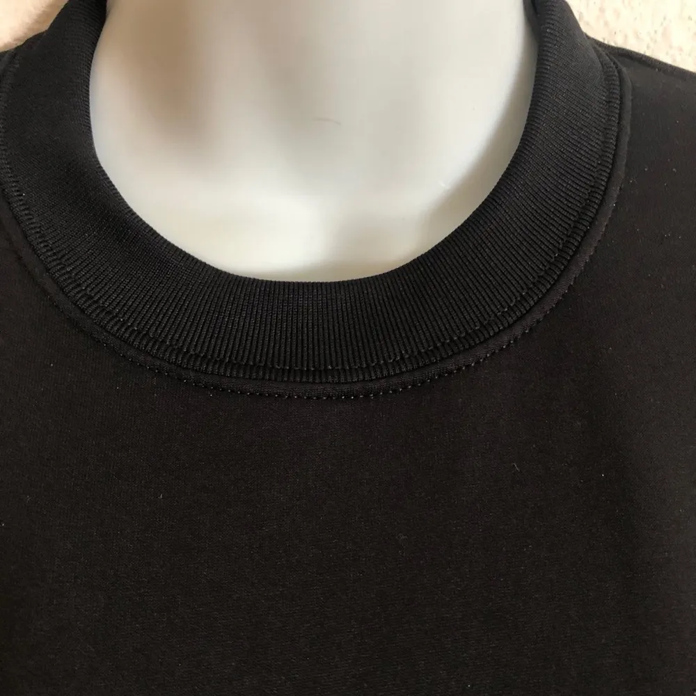 Patagonia Capilene Black Crewneck Base Layer Size XS Winter Cozy Outdoors Ski - Image 3