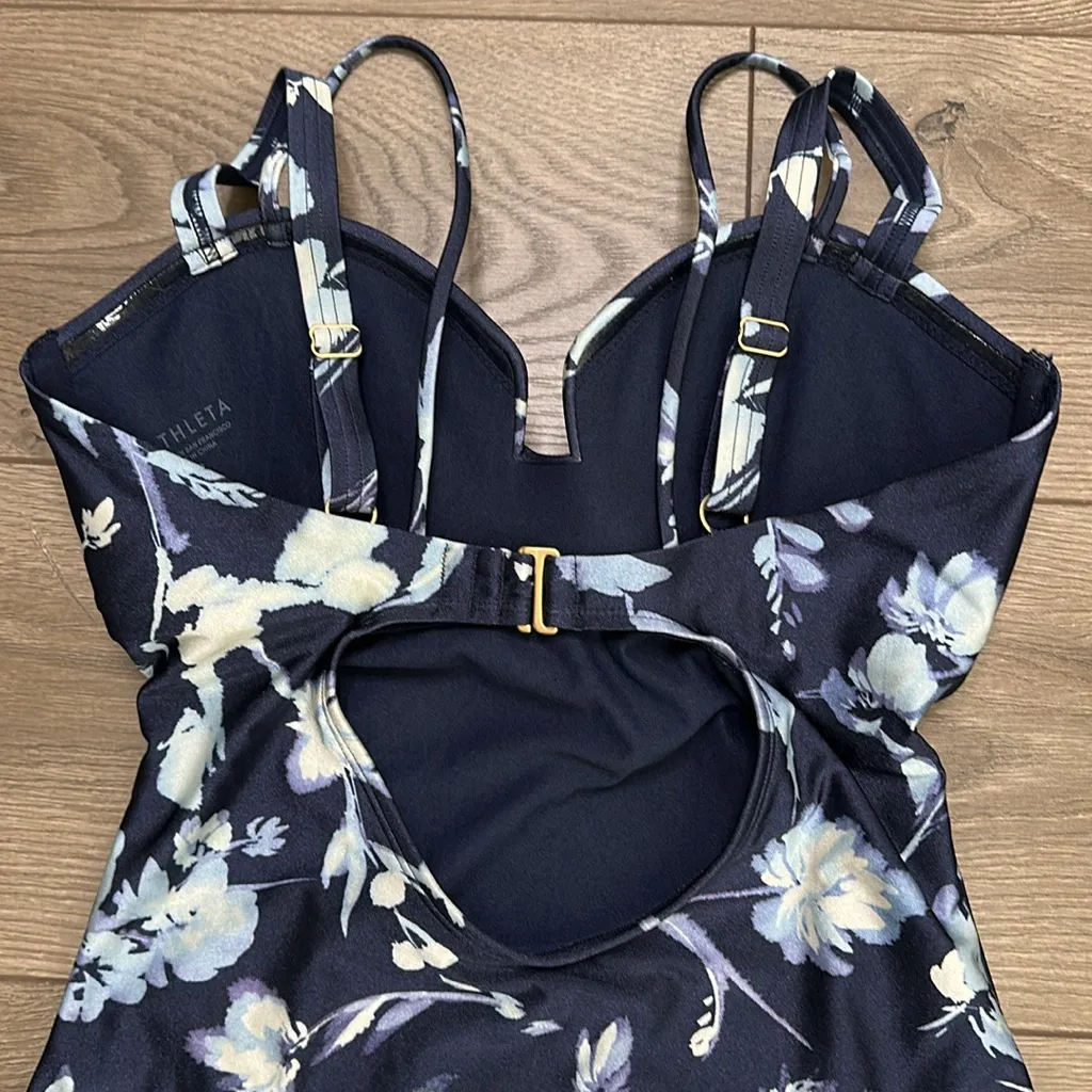 Athleta Aqualuxe Square Neck Plunge One Piece Swimsuit Blue‎ Floral Size Small - Image 6