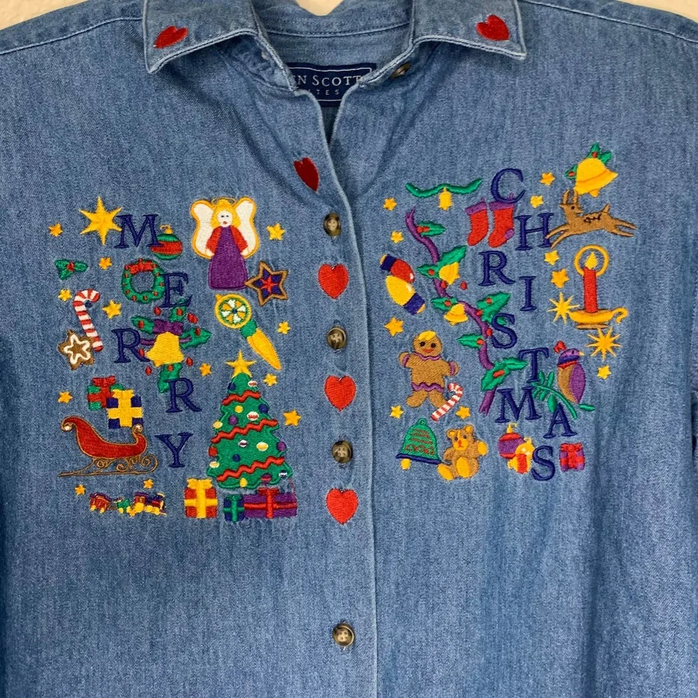 Karen Scott Christmas Embroidered Button Down Denim Chambray Size Petite Small - Image 2