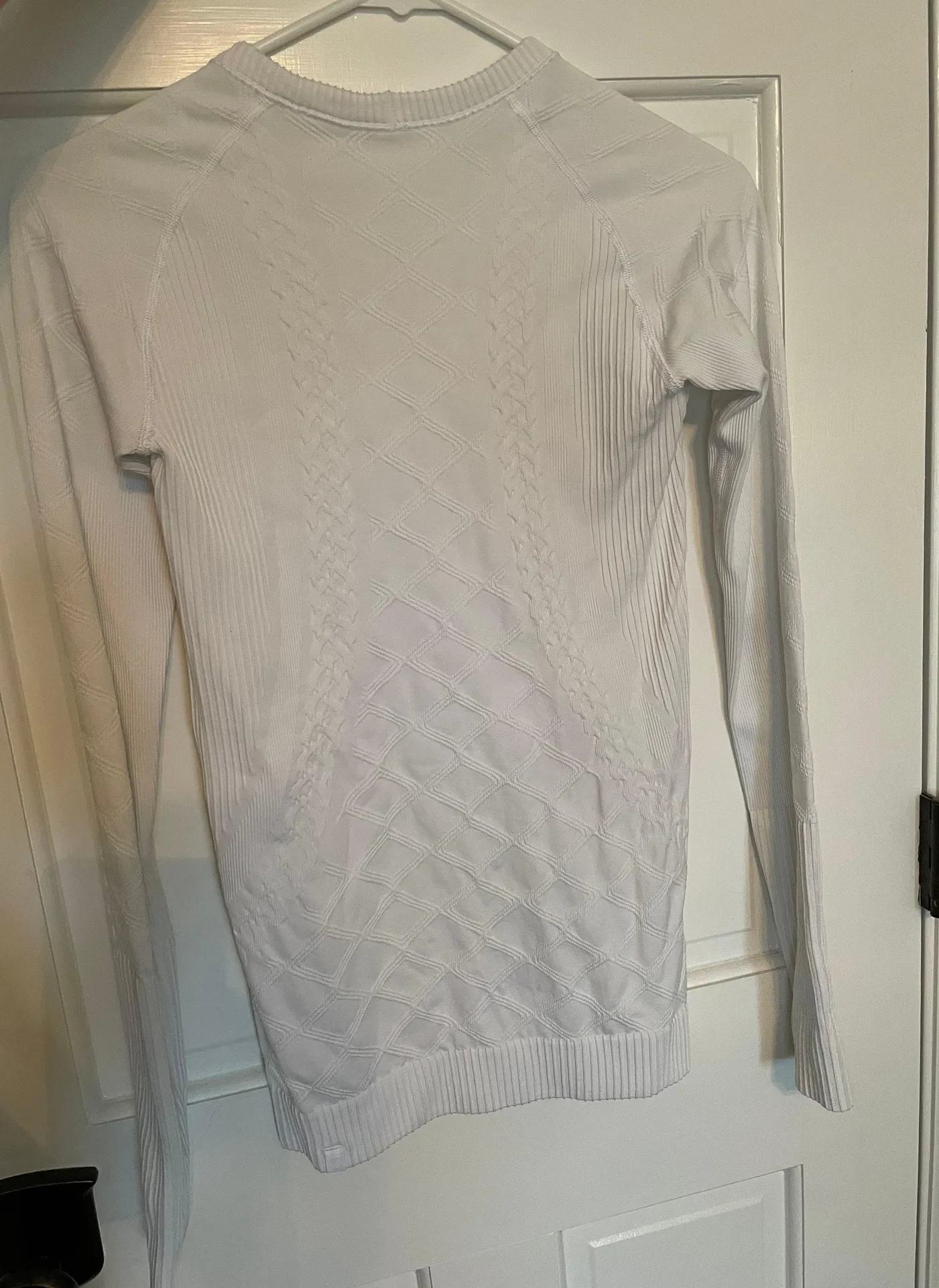 Lululemon White Long Sleeve - Image 4