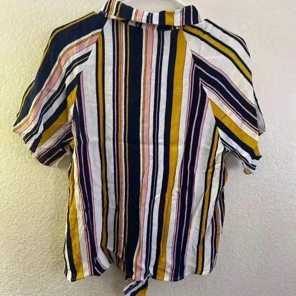 💥Sienna Sky Women Stripped Multicolor Retro Vibes Button Down Top M - Image 4
