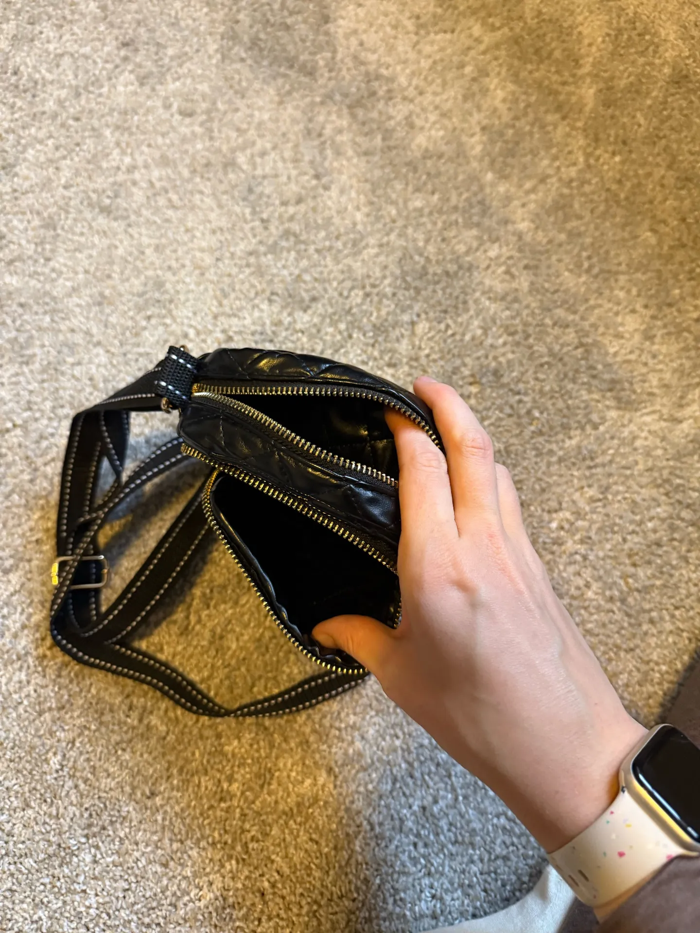 Scout Crossbody Bag Black - Image 2