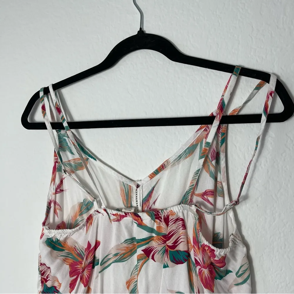 Roxy Women’s Hawaiian Flower Spaghetti Strap Tanktop size Medium - Image 4