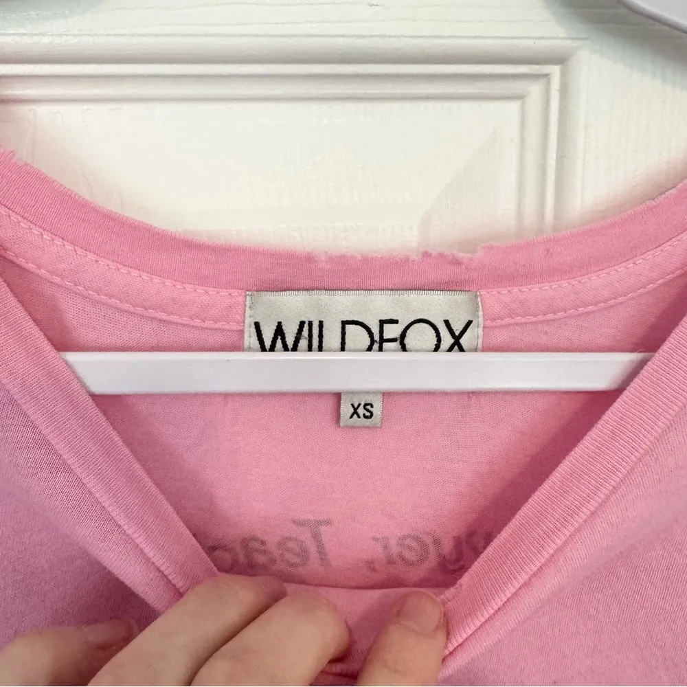 WILDFOX Rare 🩷 Barbie 💅Pink lightweight T-Shirt - XS - Image 3