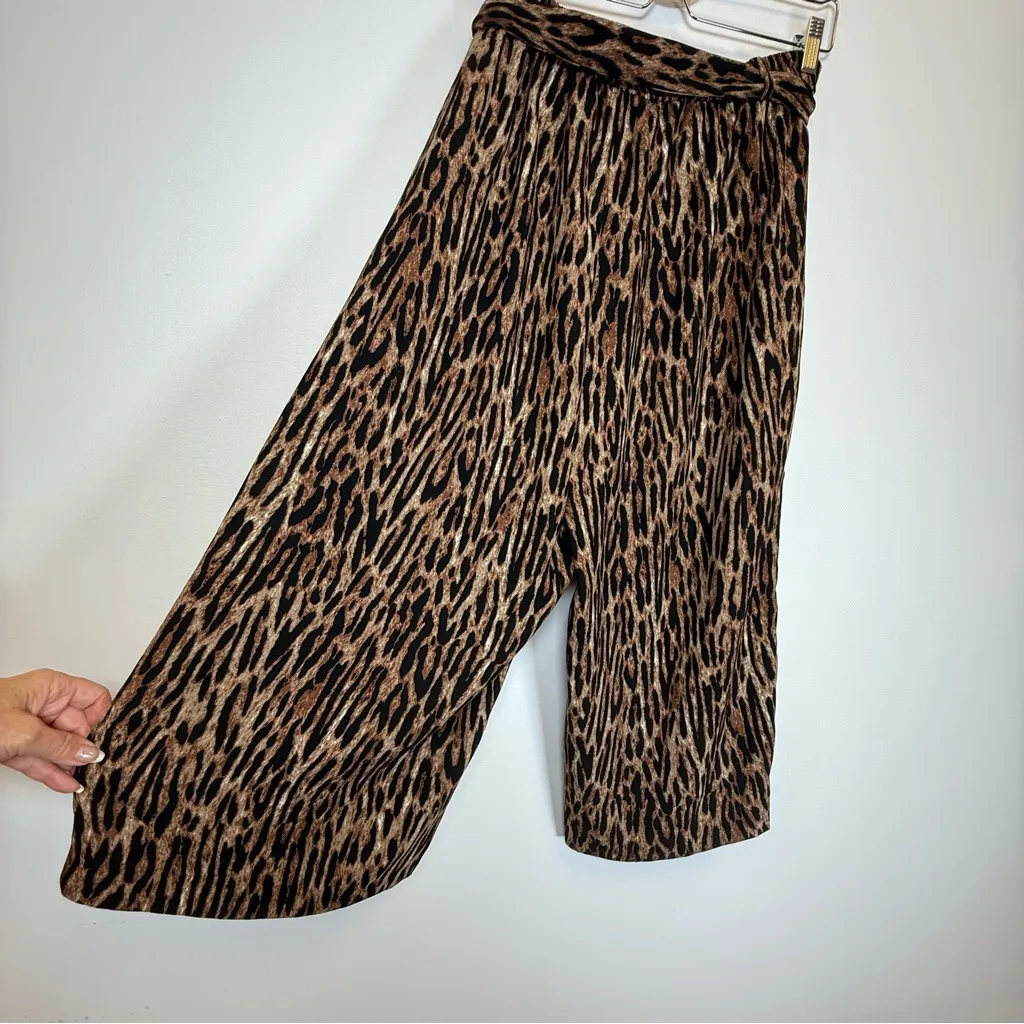 T Tahari Wide Leg Cropped Animal Print Pants Pockets Women’s Size Large - Image 7