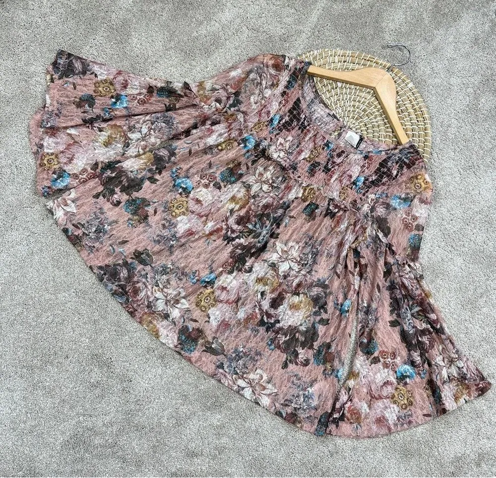 Anthropologie Akemi + Kin Floral Lace Patrizia Bell Sleeve Smocked Top Boho S - Image 3