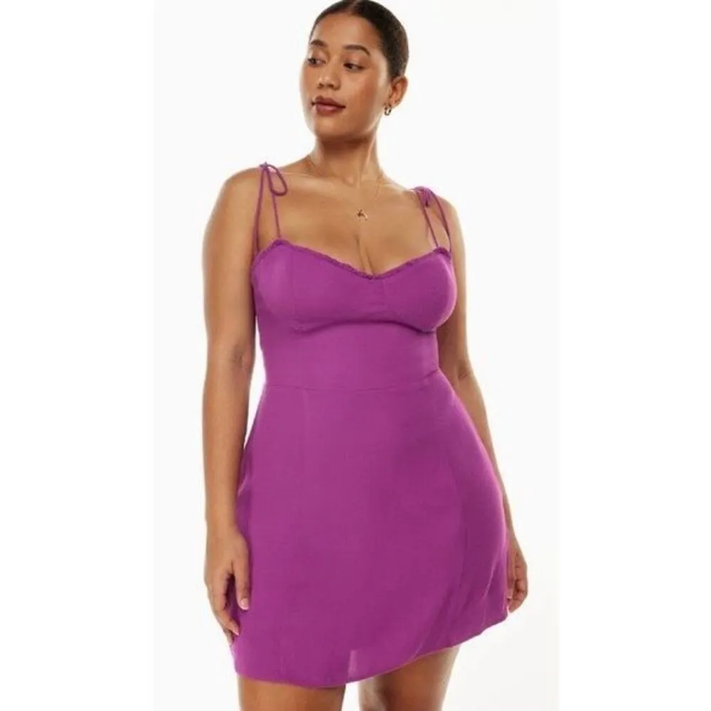 ✨Aritzia Wilfred Genoa Fable Sz 8 Mini in WildBerry Purple✨ - Image 5