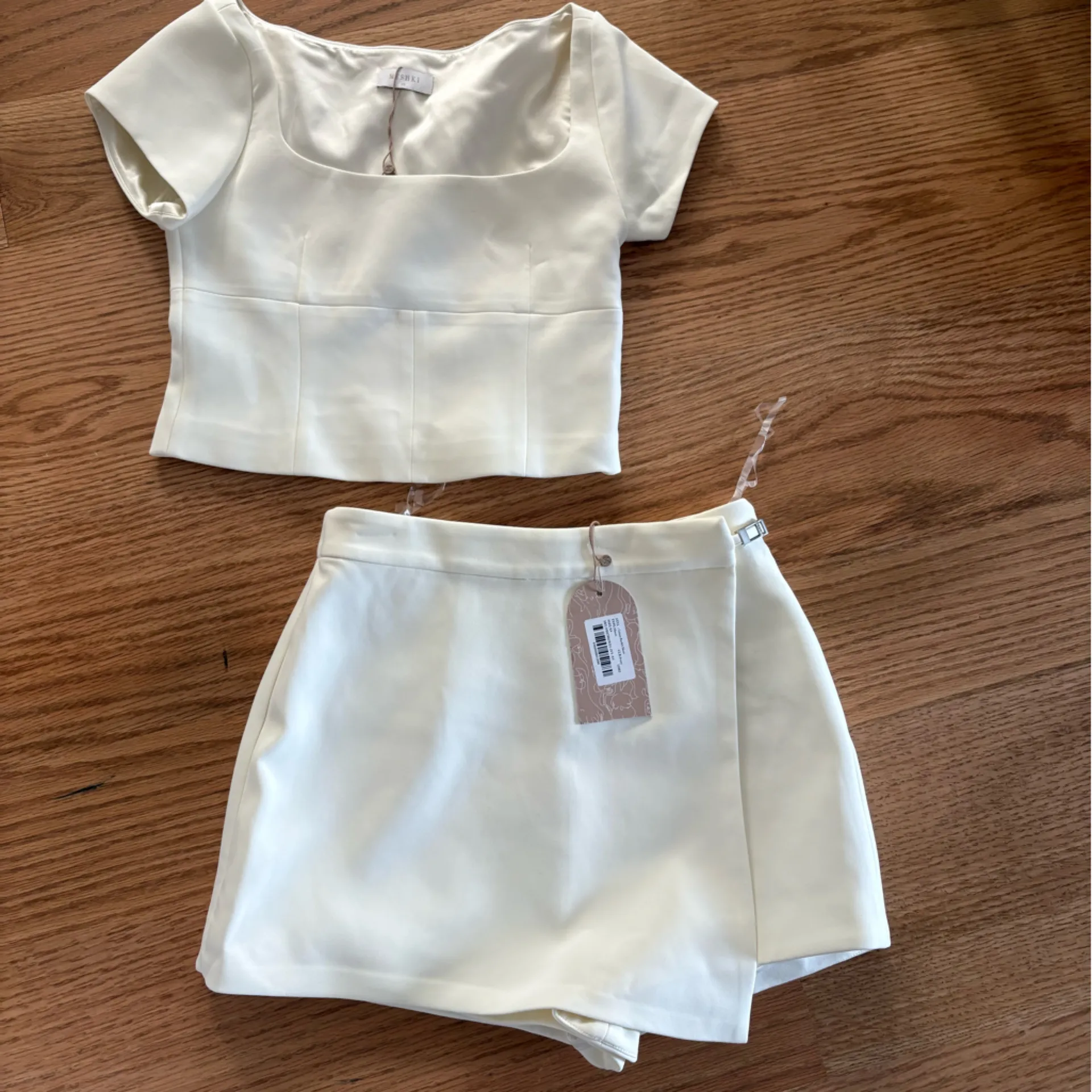 Meshki  white 2 piece set - Image 2