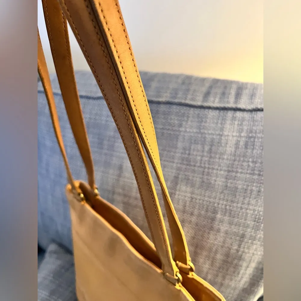 Coach Vintage Tribeca Legacy Tan Leather Tote Bag dbl handles zip top & pocket - Image 12