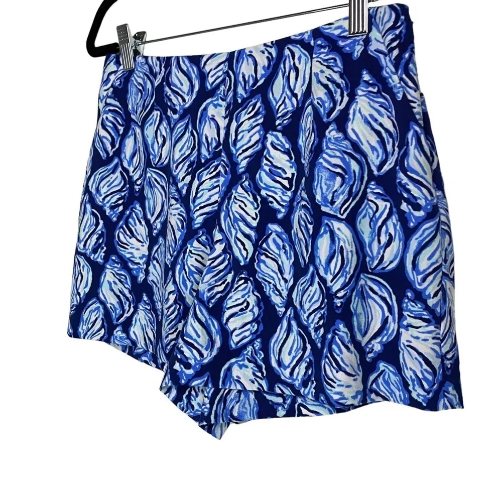 Lilly Pulitzer Kailen Shorts Seashell White Navy Blue 2 - Image 2
