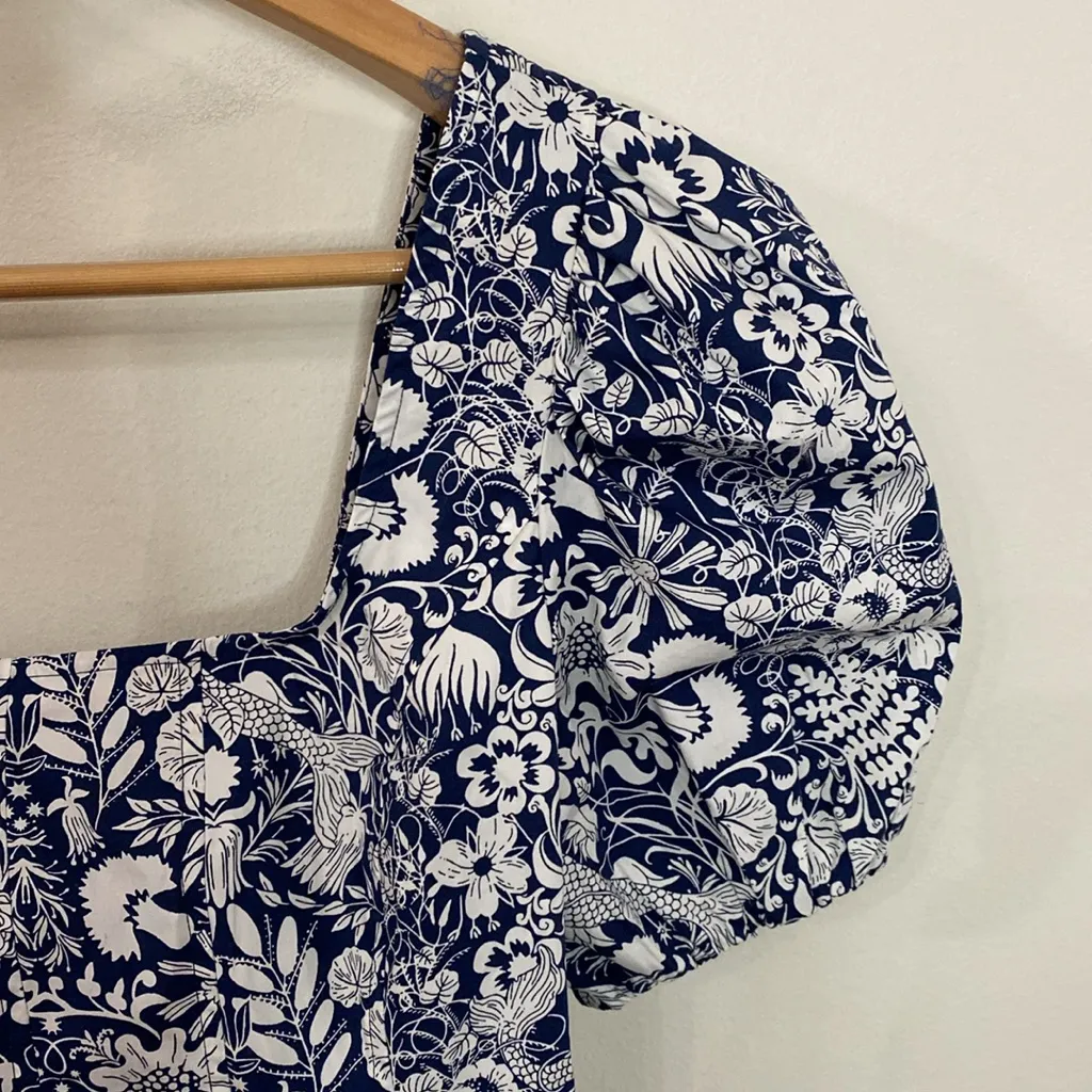 J Crew puff sleeve cotton poplin square neck top floral mermaid print top size 2 - Image 4