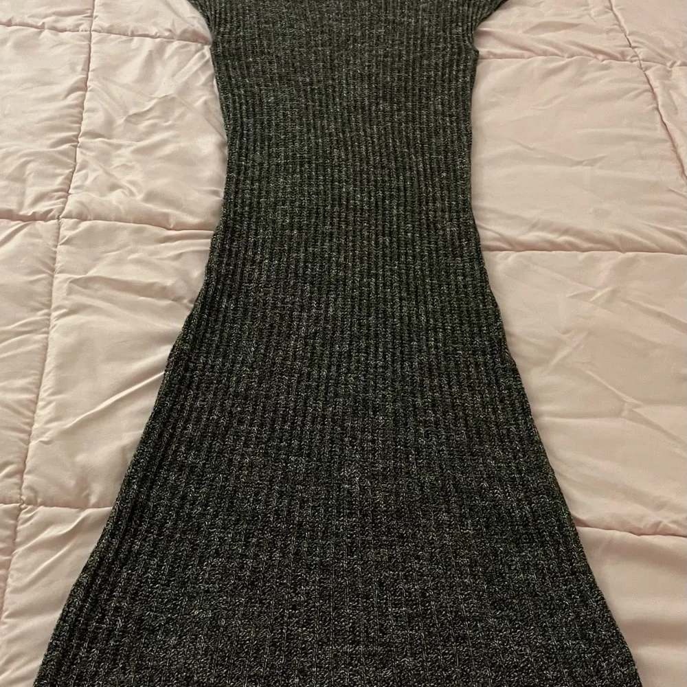 Max Studio cap sleeves cowl neck ribbed brown midi sweater dress, size XS spring - Image 7