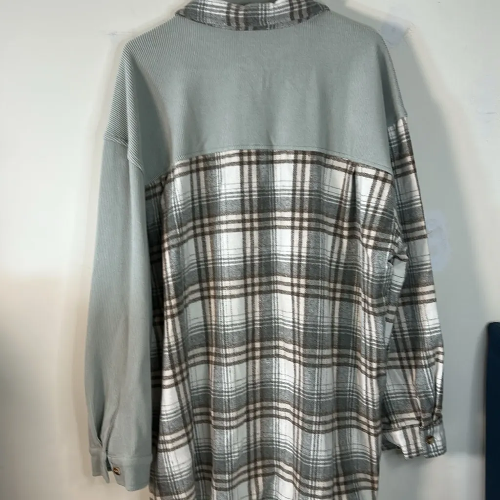 Allie Rose Plaid and Solid Button-Up‎ Soft heavy weight shirt jacket Size 2X - Image 4