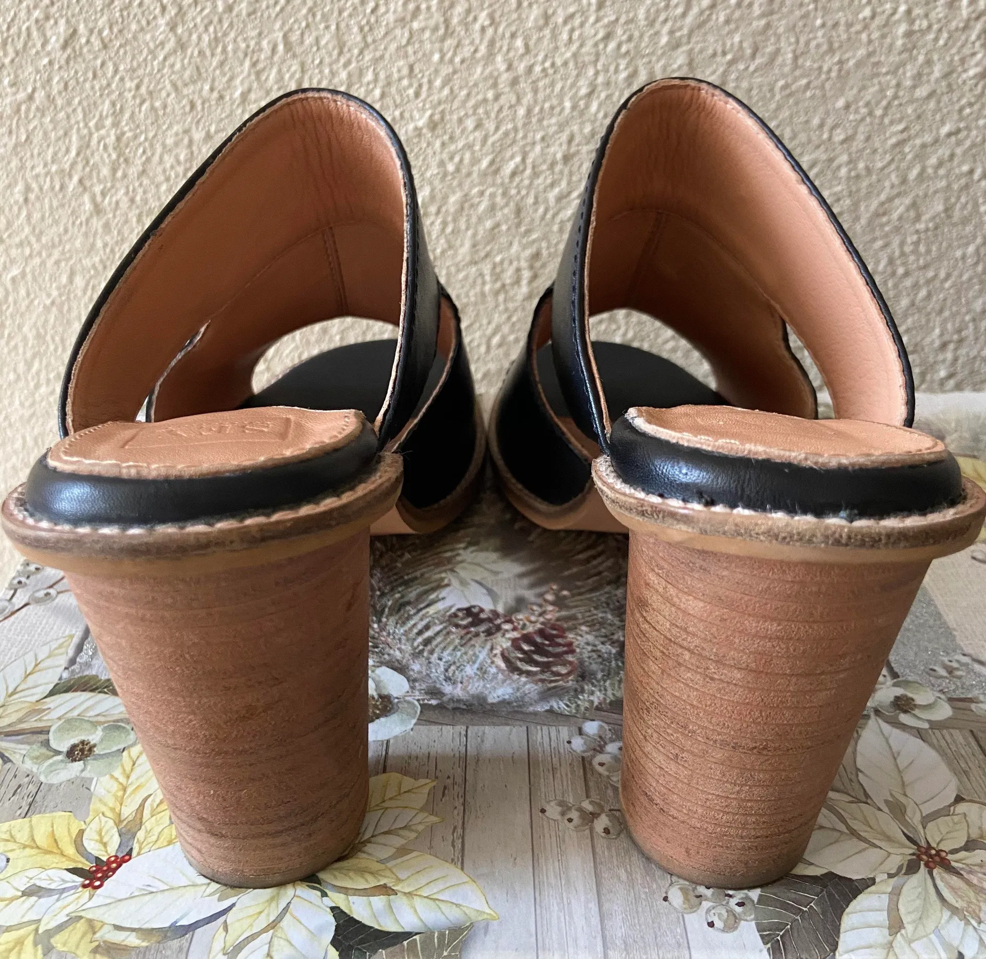 Sey Collection Leather Heeled Mule Sandals Size 10 - Image 6