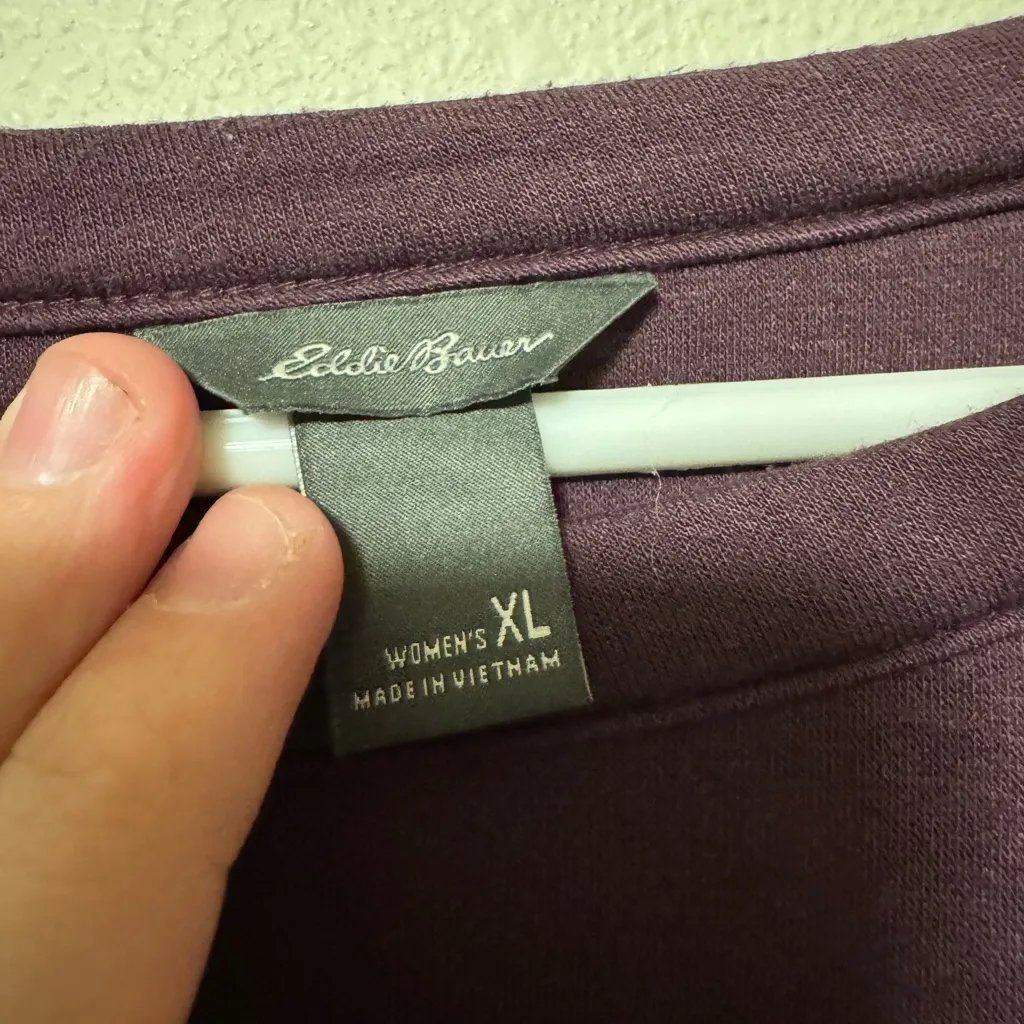 Eddie Bauer Women's Plum Sweatshirt - Image 2