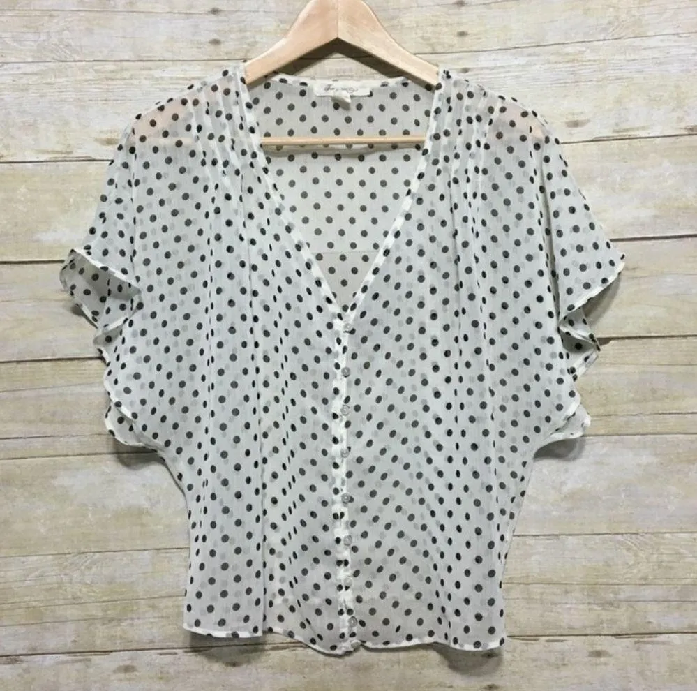 𝅺Forever 21 Sheer Flutter Sleeve Polka dot blouse Size small - Image 2