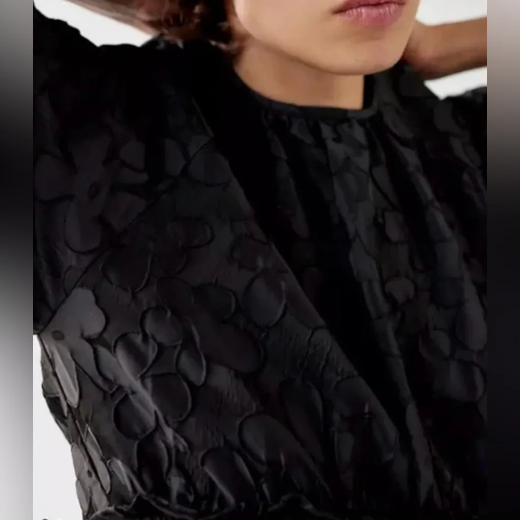 Sister Jane‎ Urban Outfitters Nora Jacquard Floral Mini Dress Size 6 (Medium) Black - Image 3