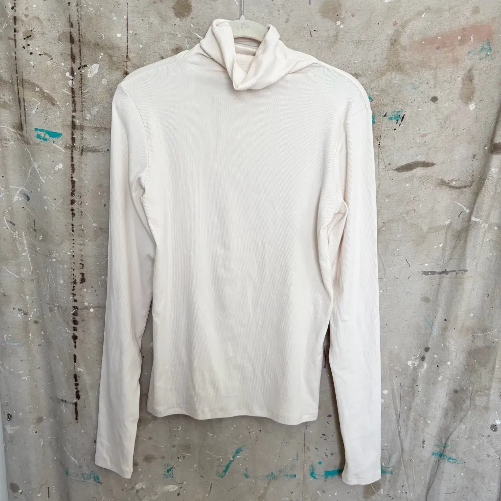 MM Lafleur the Axam Layering Turtleneck - Image 2