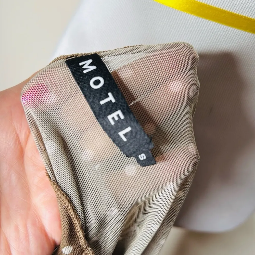 Motel Araceli Brown Polka Dot Tie-Front Top - Image 4