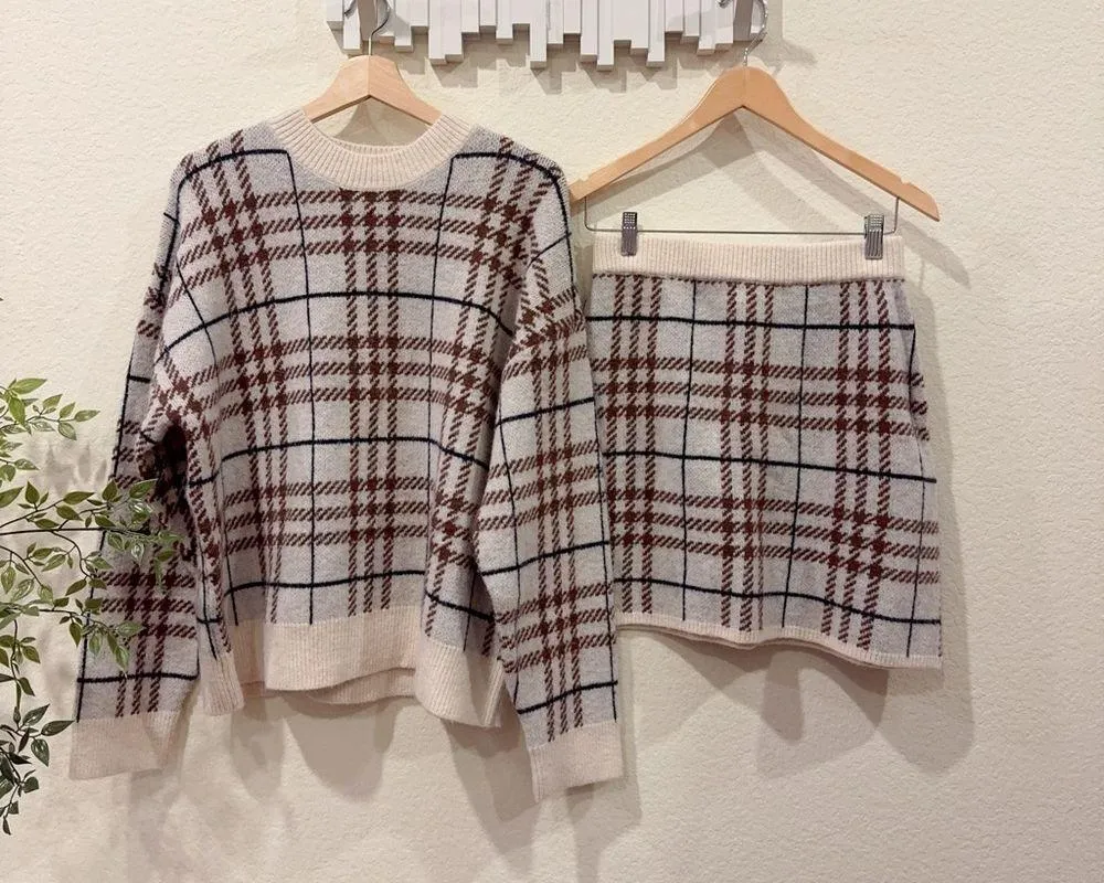 En Saison Bronte Plaid Oversize Sweater & Skirt Set in Beige NWT Size Small Brown - Image 3