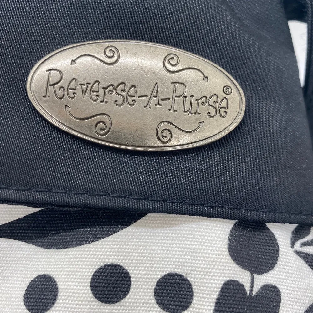 Reverse-a-Purse Urban Wrap white blue black handbag - Image 2