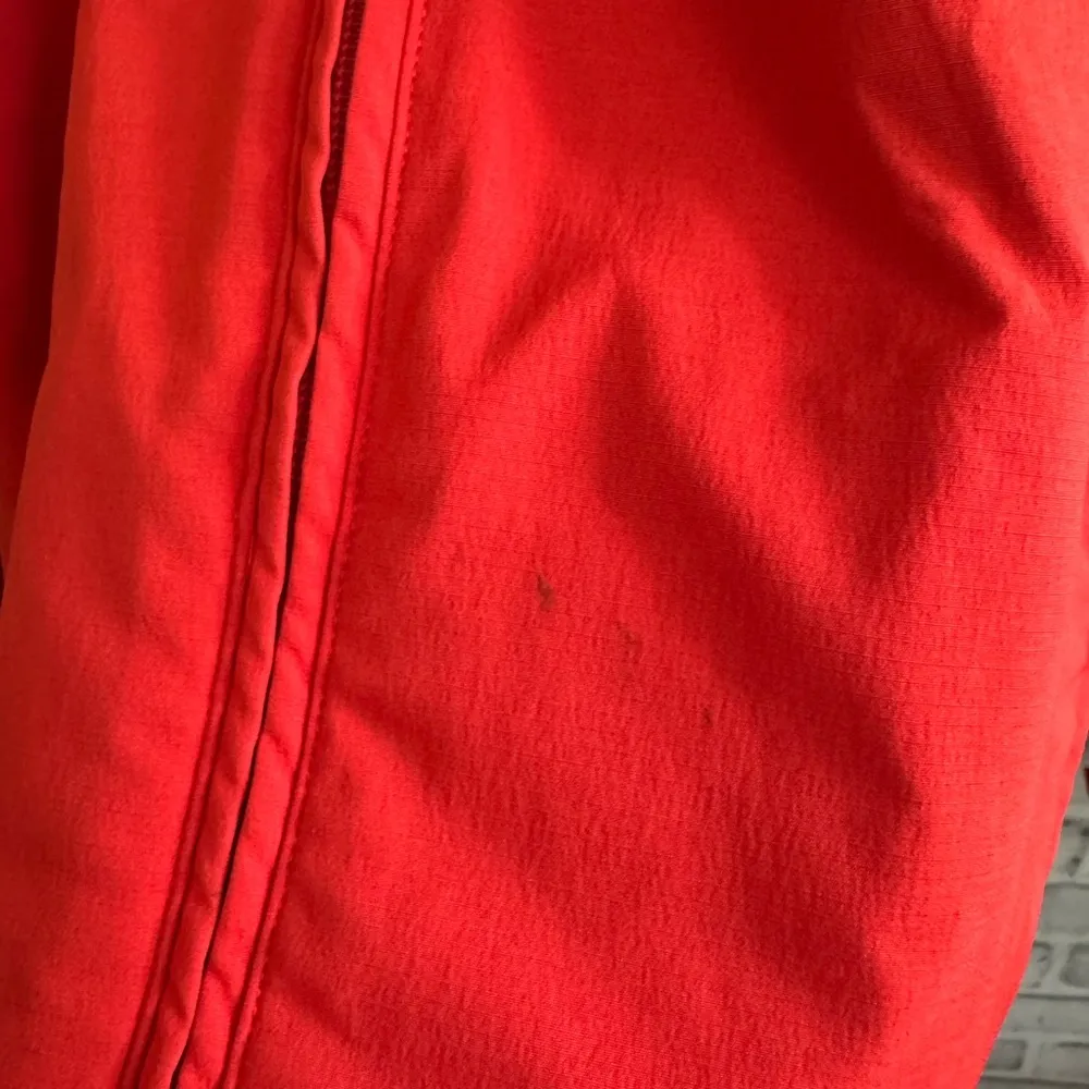 Women’s Adidas red windbreaker lightweight full zip hoodie jacket Medium - Image 7