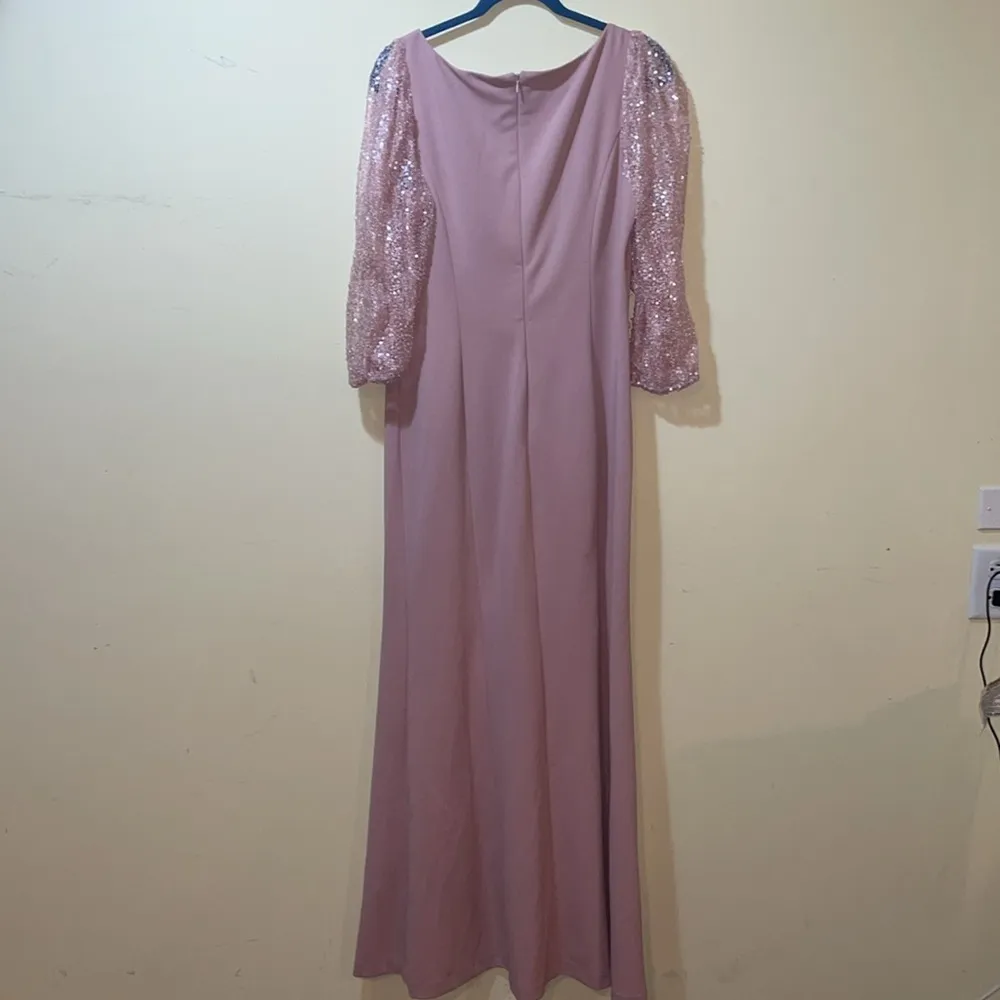 Women’s JS Collections Beaded Sleeve V-Neck Stretch Crepe Gown - Image 10