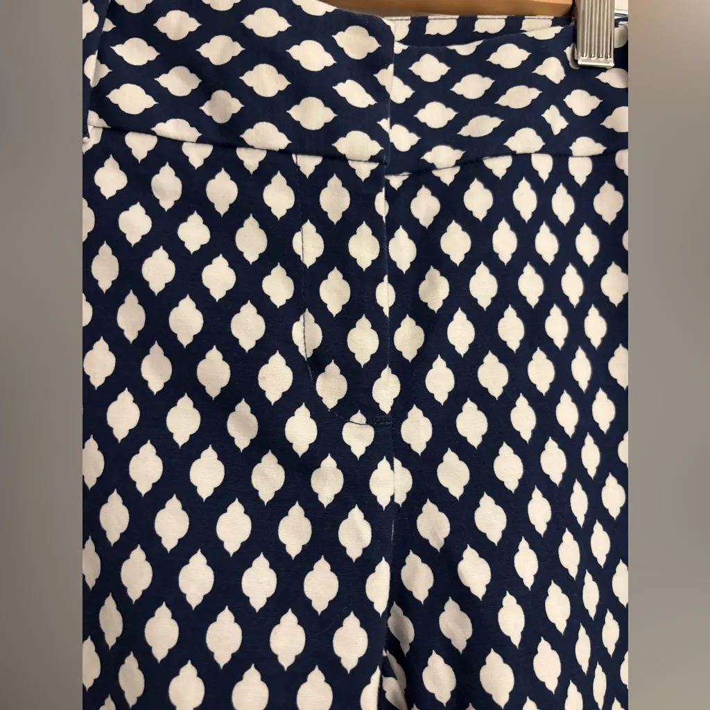 White House Black Market WHBM Navy & White Print Ankle Pants – Size 6, Like New - Image 3