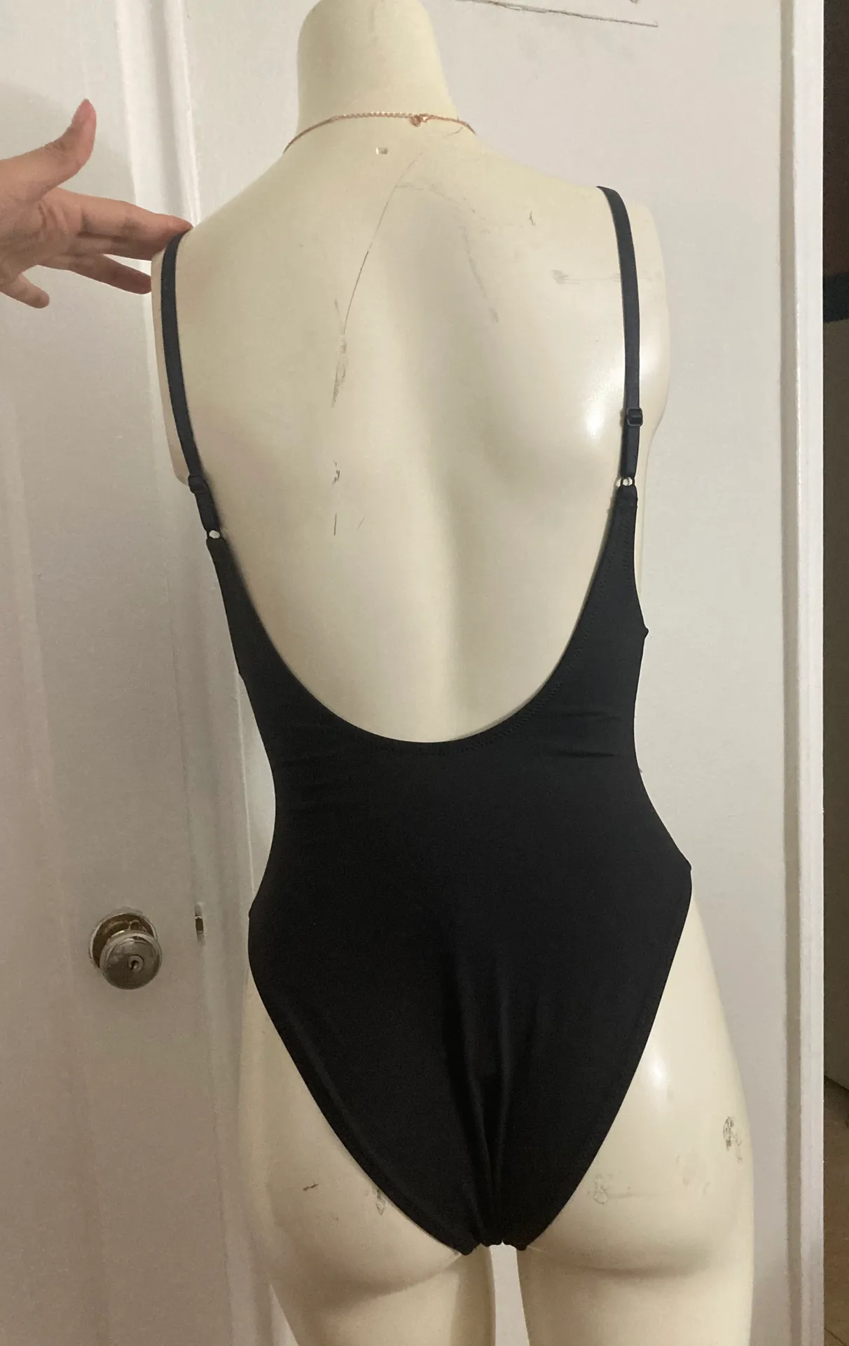 Size Large Onyx Black Scoop Neck One Piece Swim Suit Bathingsuit Women's - Image 11