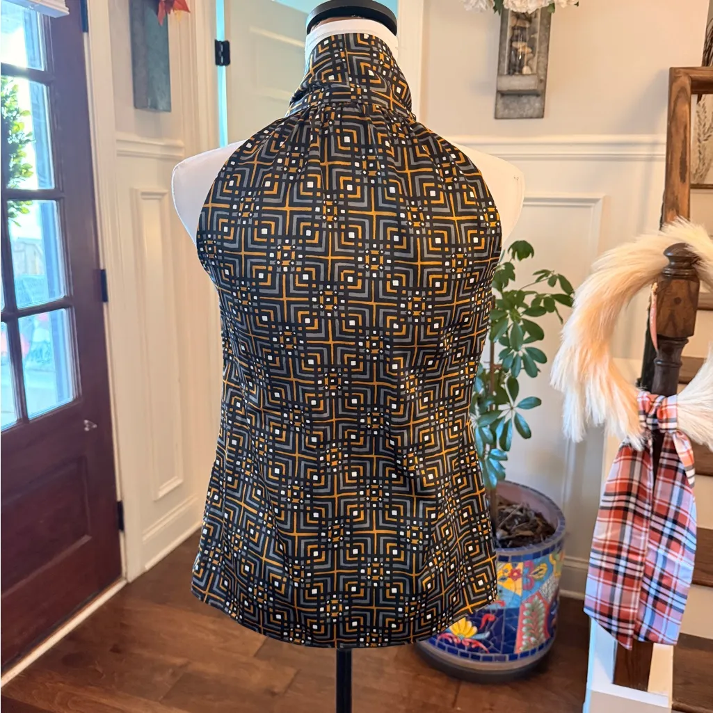 Banana Republic NWOT Geometric Black and Gold Halter Tie Top - Image 2