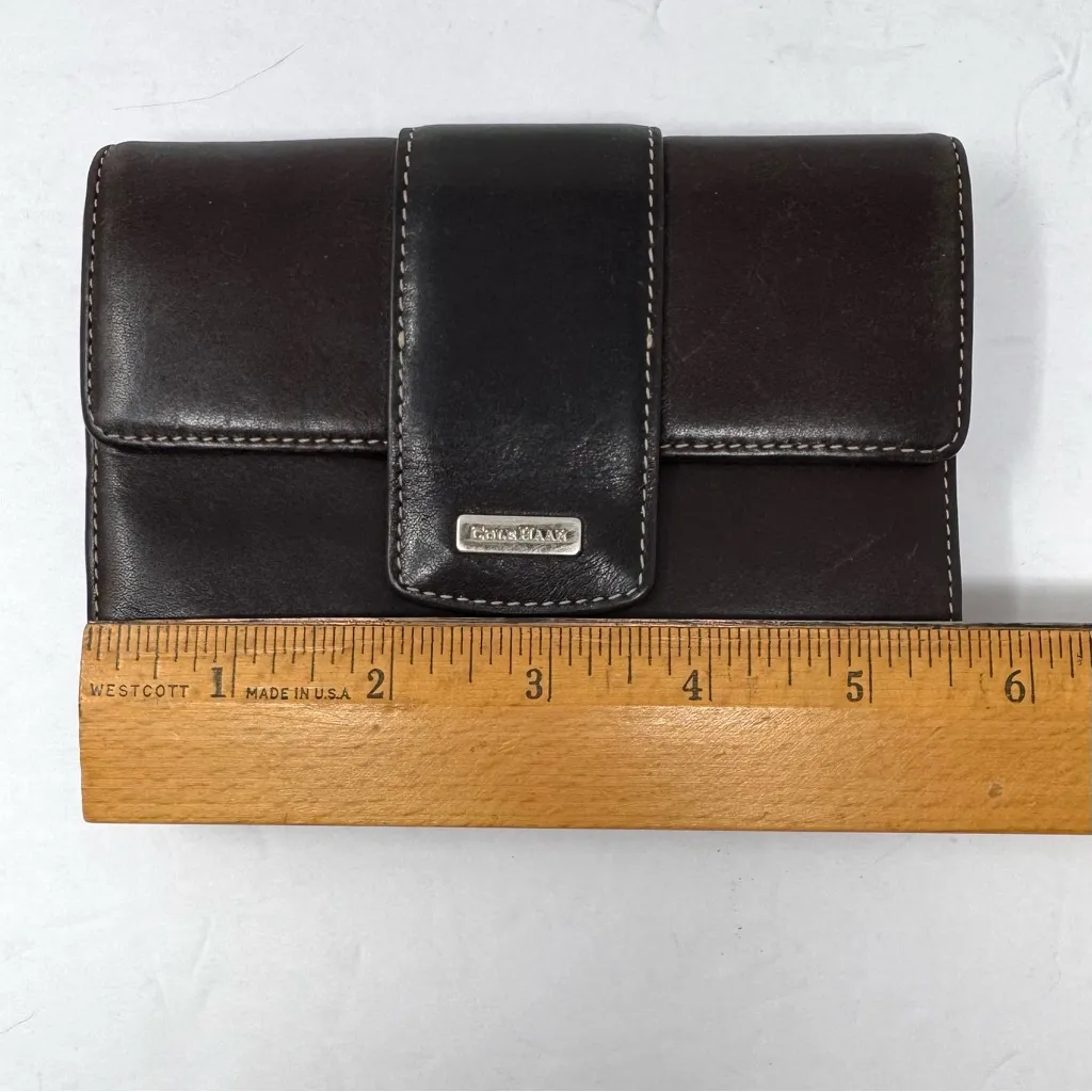 COLE HAAN brown leather wallet - Image 11