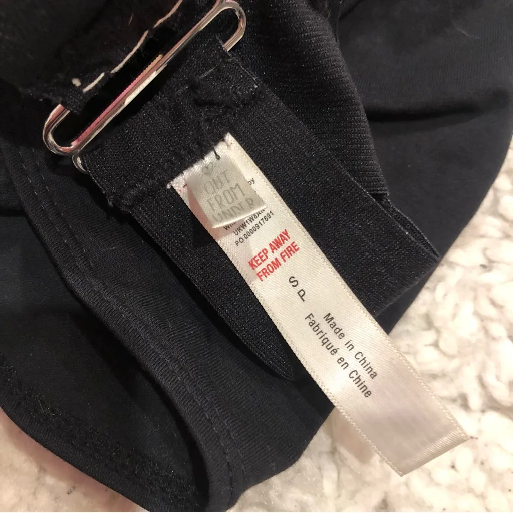 UO Out From Under Cutout Back Strappy Bralette Crop Top Black Small‎ - Image 4